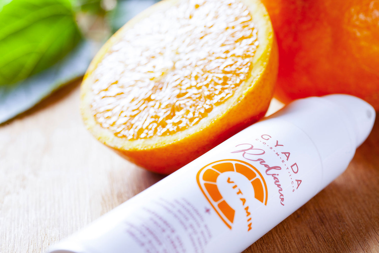 Crema viso illuminante vit C pelle grassa